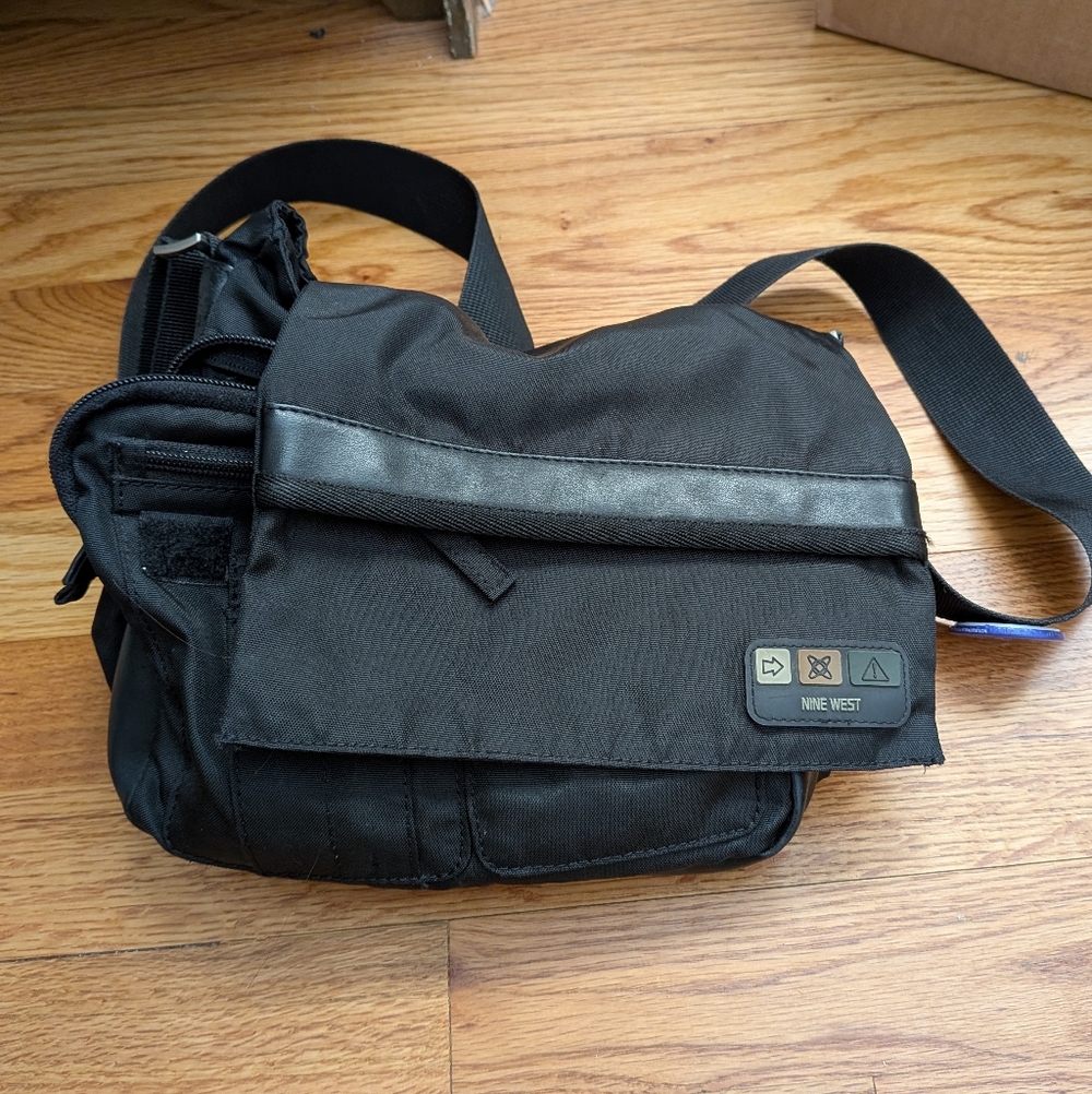 Y2K Nine West Black Nylon Crossbody